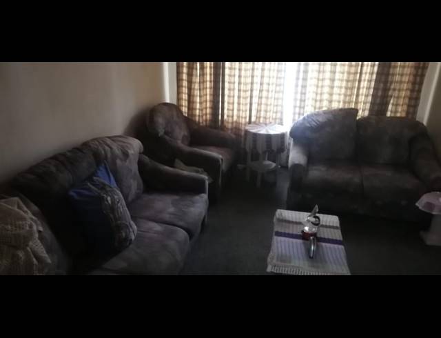 3 BEDROOM HOUSE SOLD IN LA HOFF